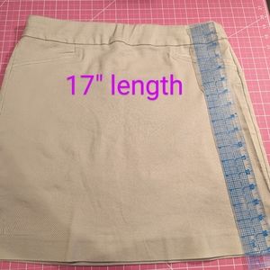 Croft and Barrow ladies skort, size 8 regular